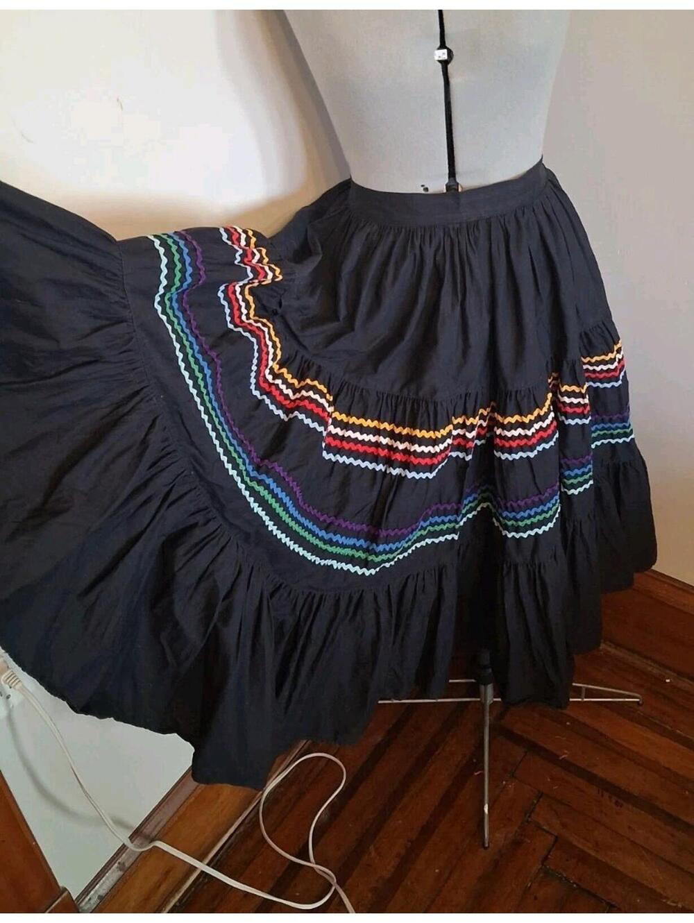 Vintage 1950s Full Circle Skirt, Rickrack Colorful Size M Rockabilly Swing Skirt